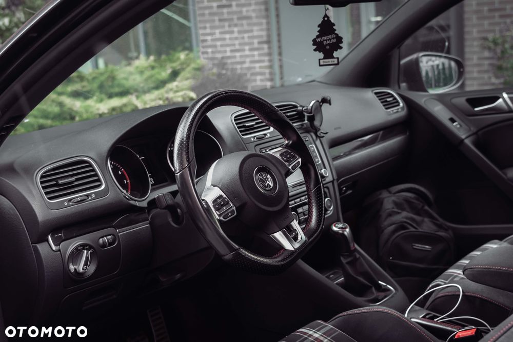 Volkswagen Golf - 7