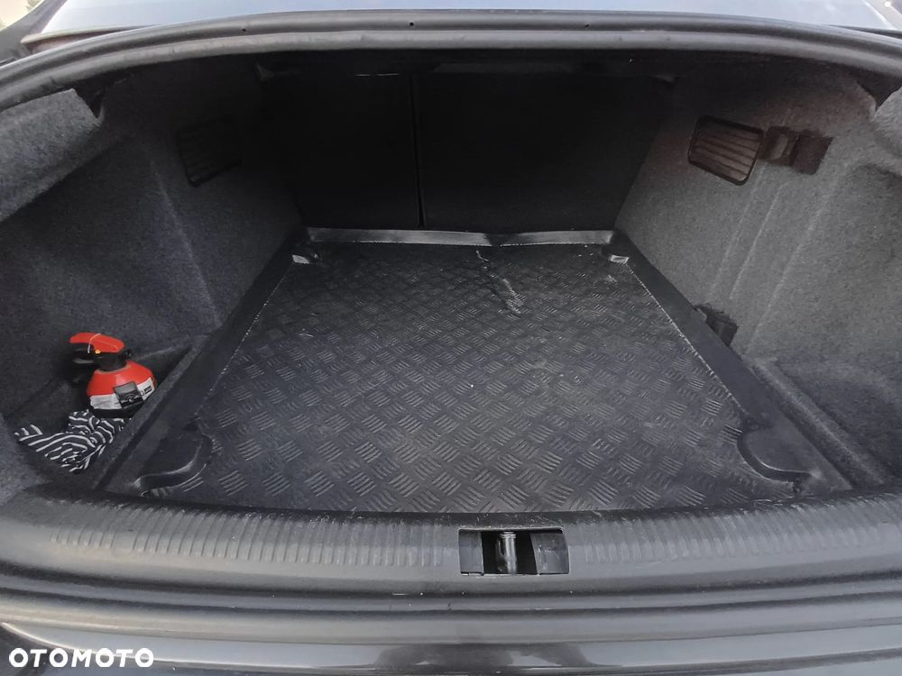 Seat Exeo 1.6 Reference - 12
