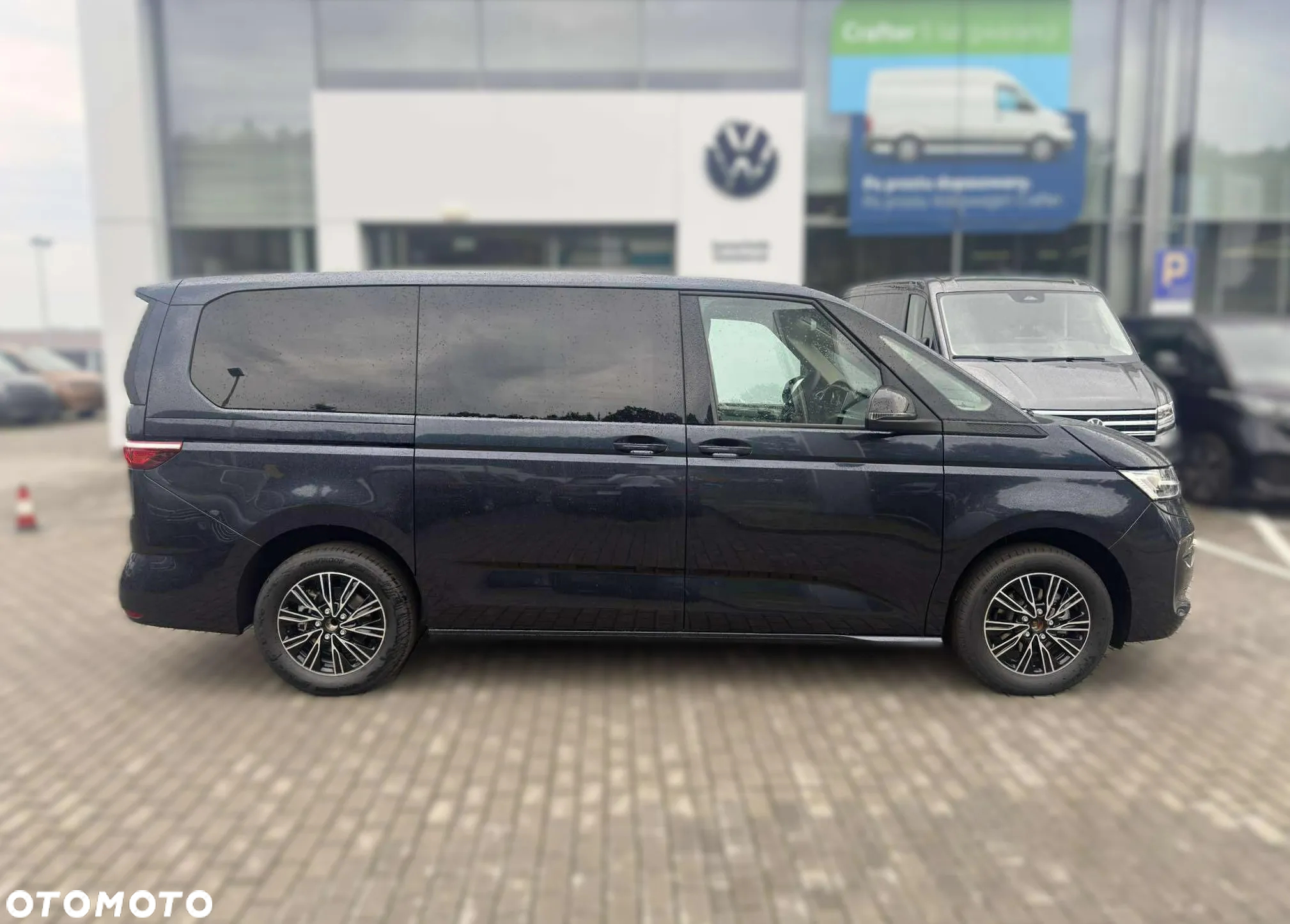 Volkswagen Multivan 2.0 TDI L2 Life DSG - 11