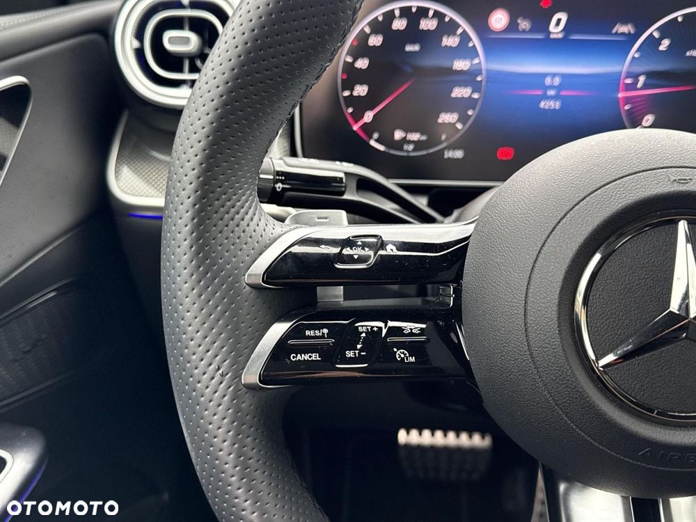 Mercedes-Benz GLC - 25