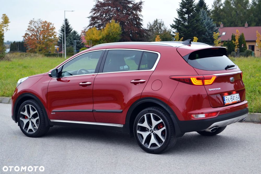Kia Sportage 2.0 CRDI AWD Eco-Dynamics+ (48V M-H) GT LINE - 4