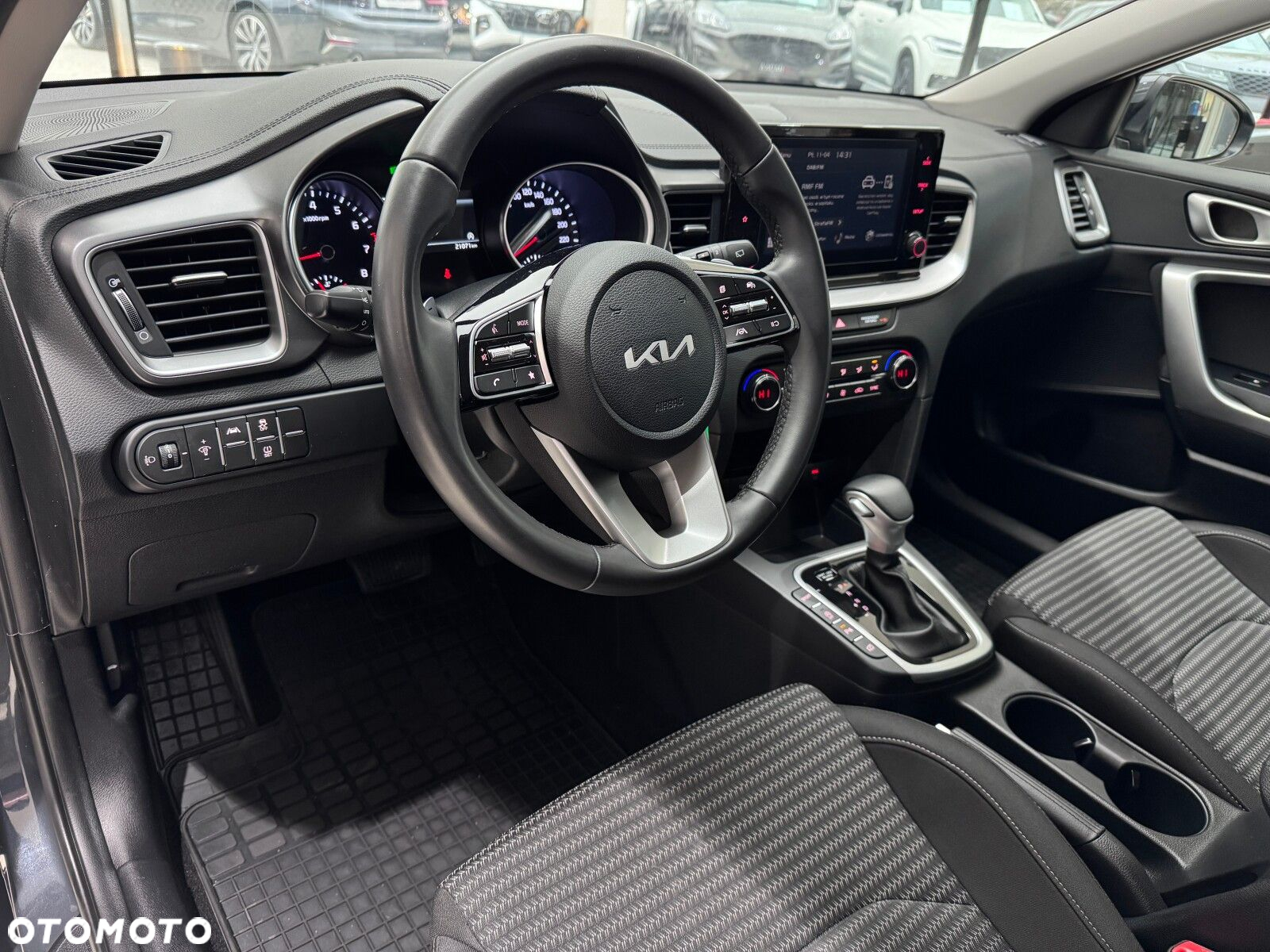 Kia Ceed 1.5 T-GDI M DCT - 8