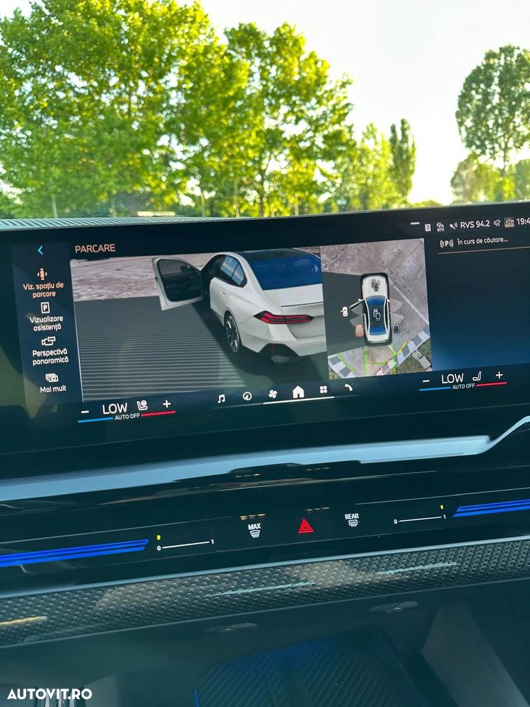 BMW Seria 5 520i AT MHEV - 35