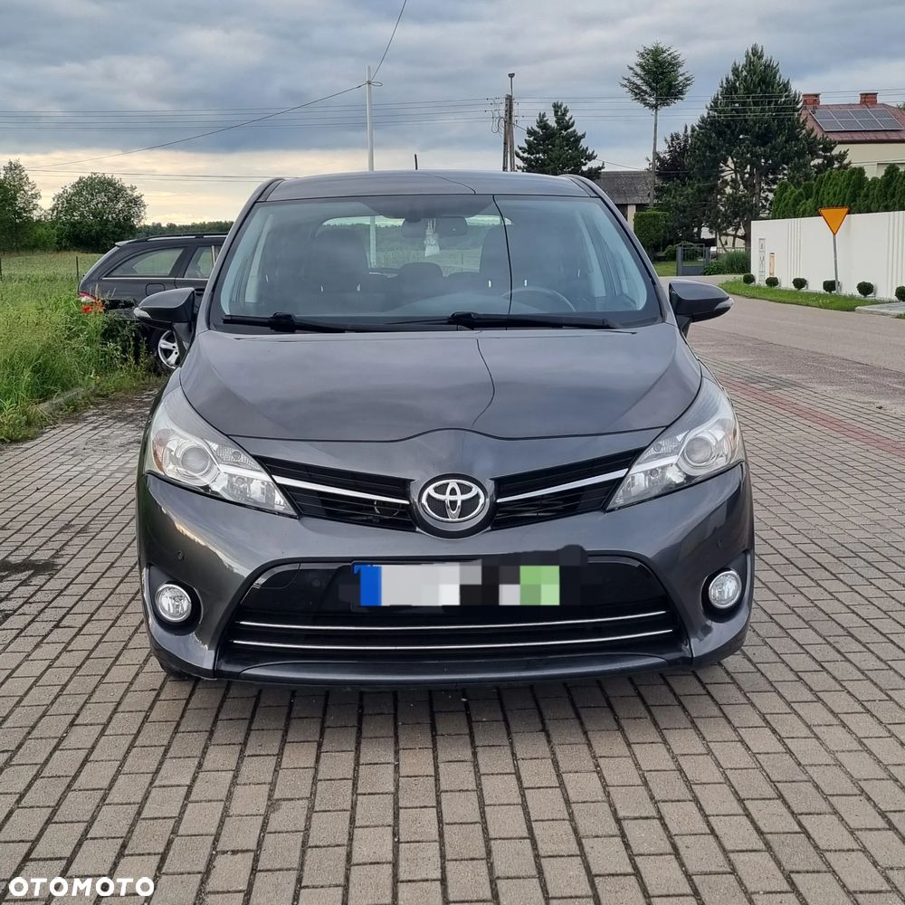 Toyota Corolla Verso - 4