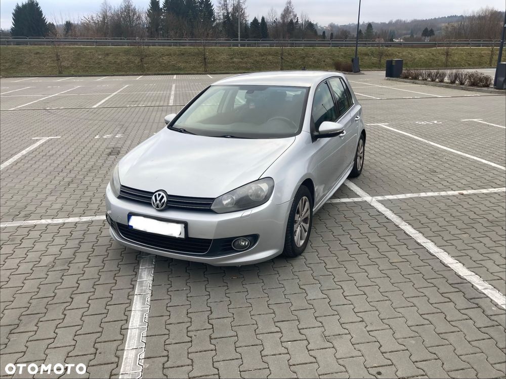 Volkswagen Golf 1.6 TDI DPF BlueMotion Technology DSG Comfortline - 4