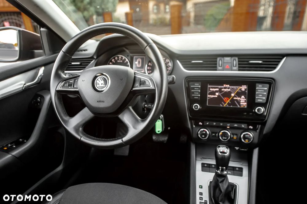 Skoda Octavia 2.0 TDI 4x4 Elegance DSG - 25