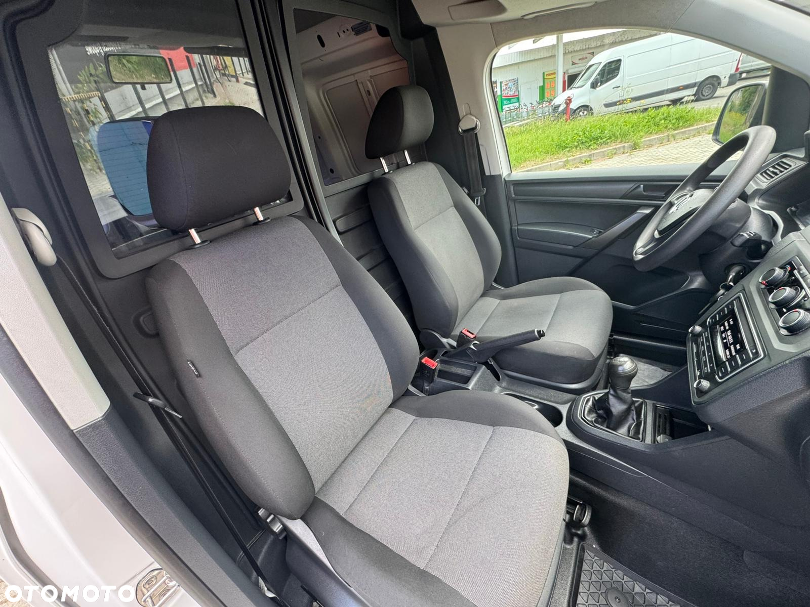 Volkswagen Caddy - 31