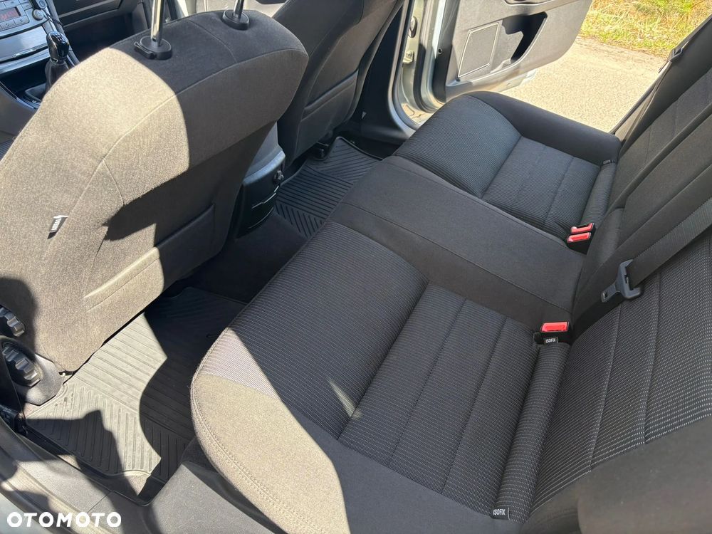 Ford Mondeo 2.0 Ghia X - 11