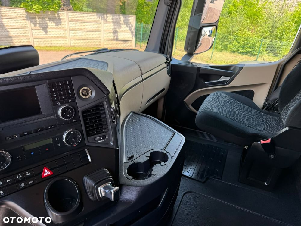 Mercedes-Benz Actros 1845 - 8