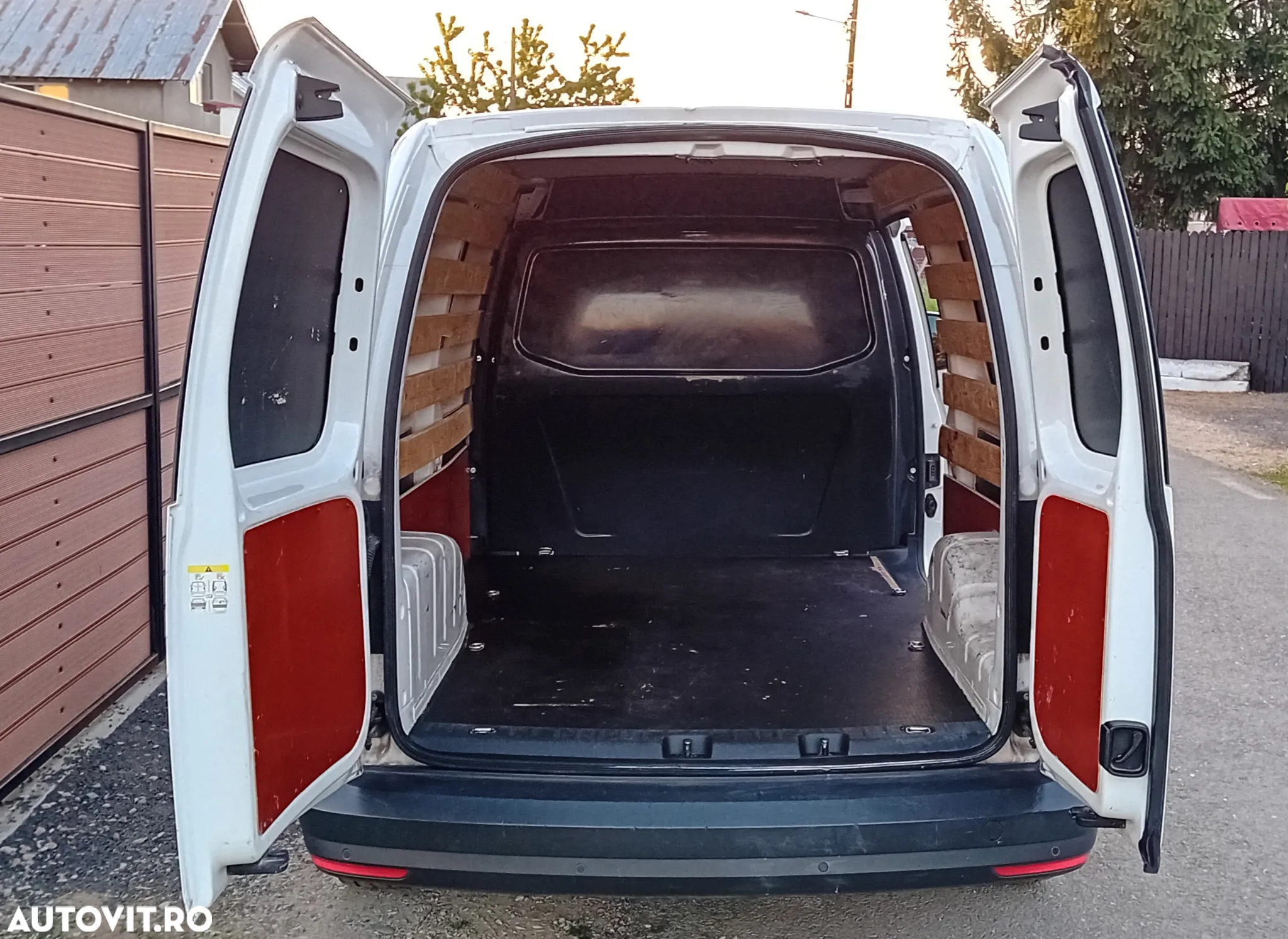 Volkswagen Caddy 2.0 TDI - 6