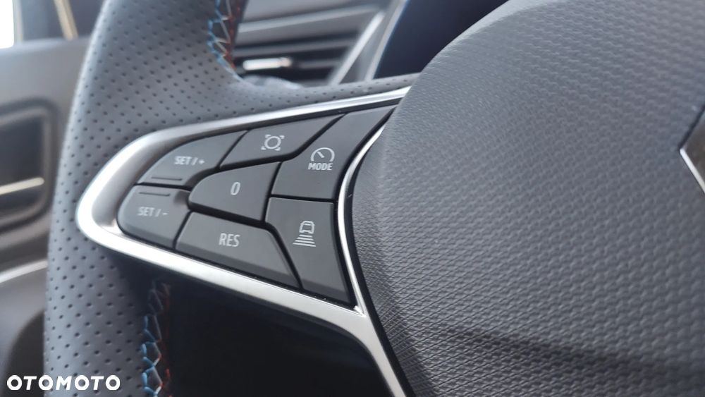 Renault Symbioz - 12