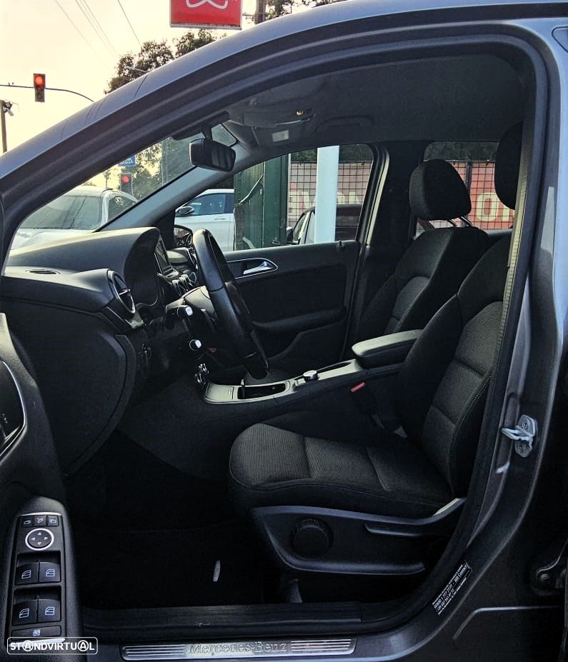Mercedes-Benz B 180 d 7G-DCT Edition - 20