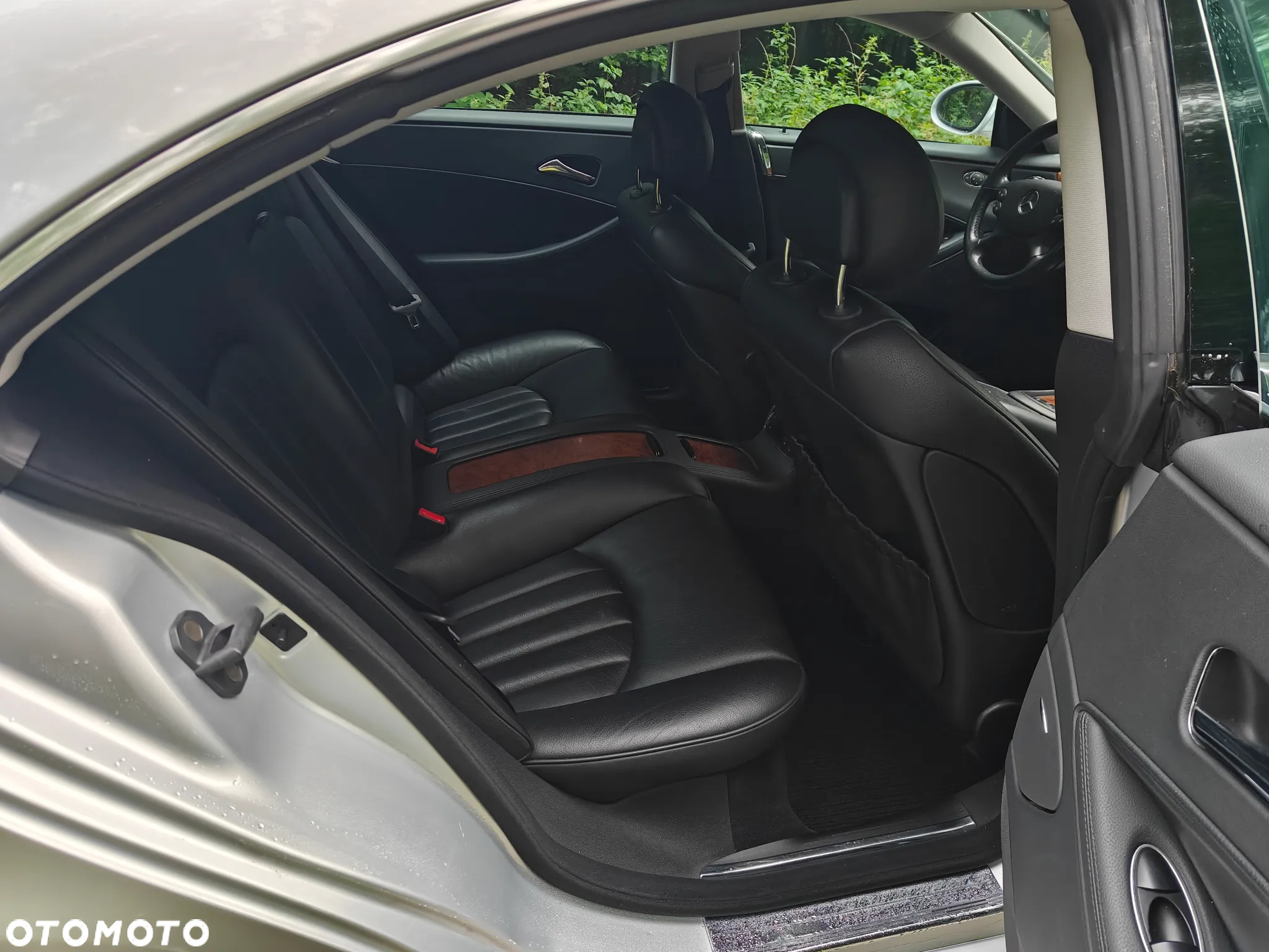 Mercedes-Benz CLS 500 - 24