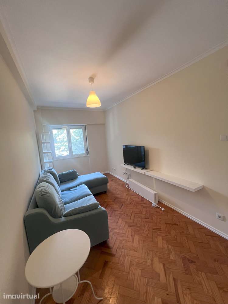 Apartamento Mobilado T2 - Av do Uruguai Benfica - Grande imagem: 5/14
