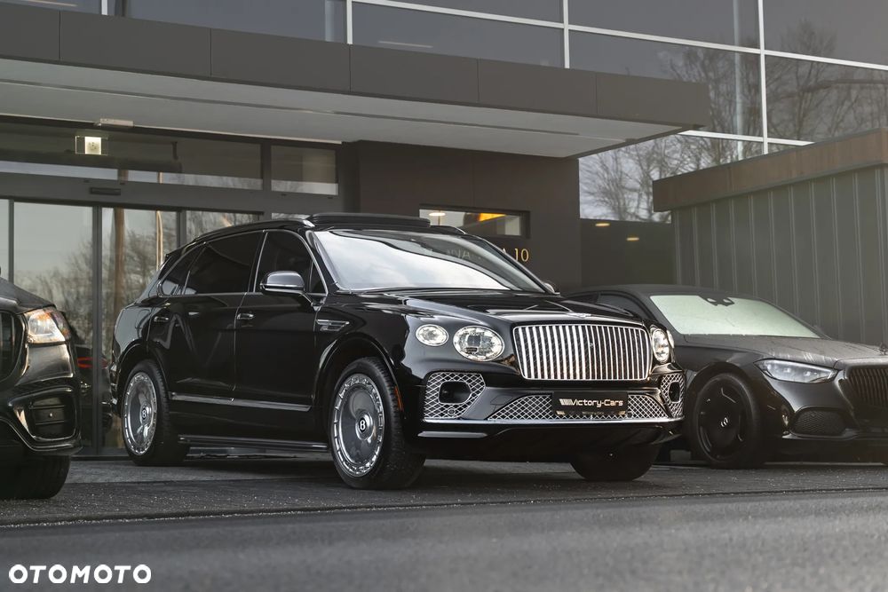 Bentley Bentayga EWB Azure - 11