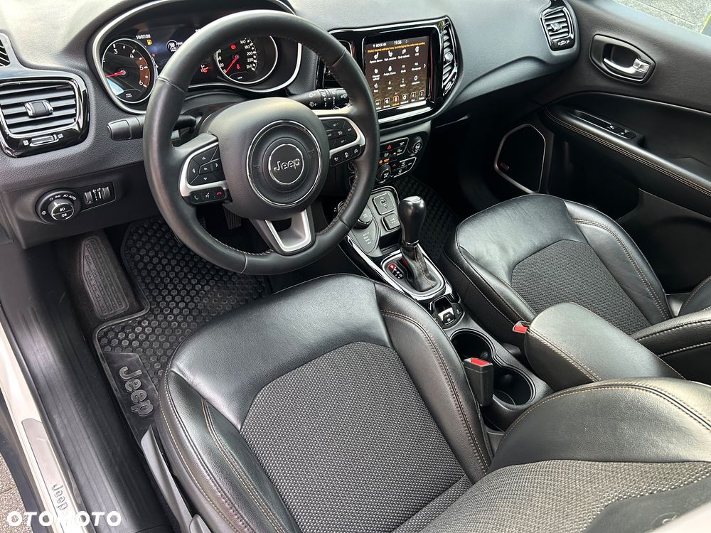 Jeep Compass 2.0 MJD Limited 4WD S&S - 23