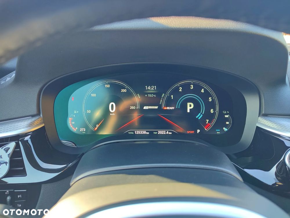 BMW Seria 5 530e iPerformance M Sport sport - 9