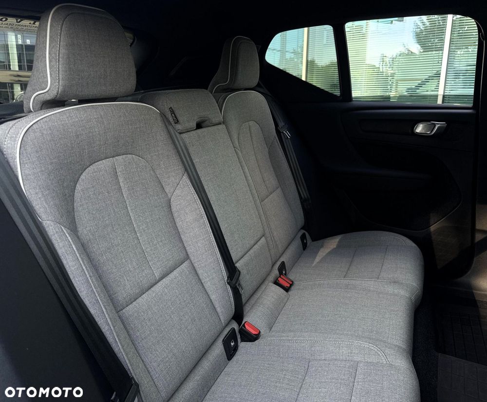 Volvo XC 40 - 23