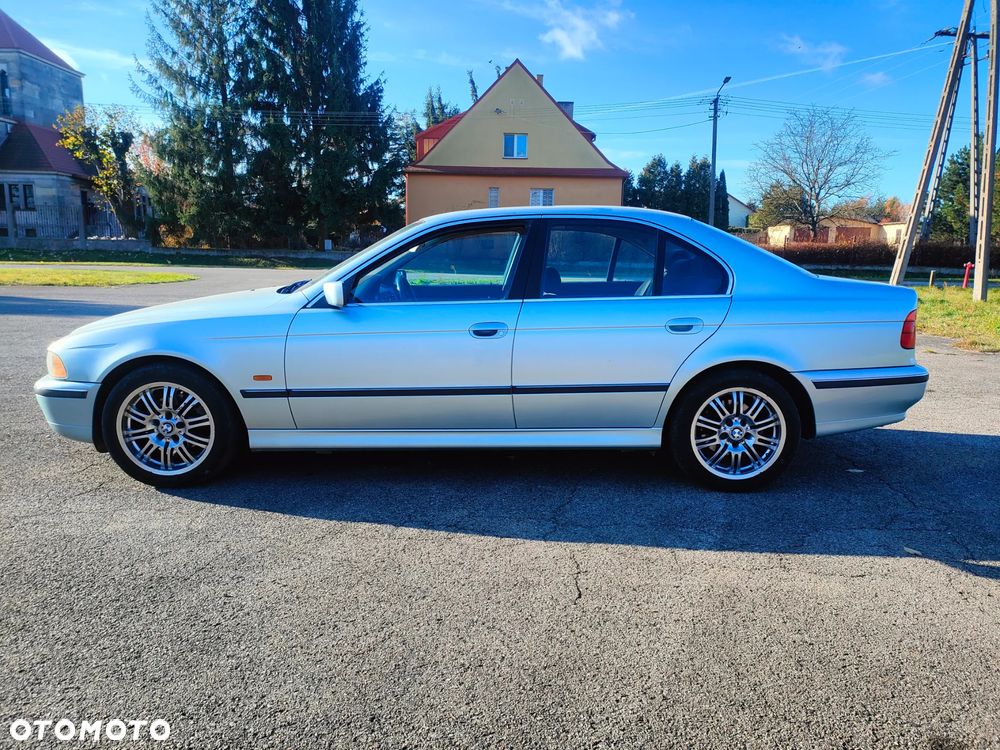 BMW Seria 5 - 1