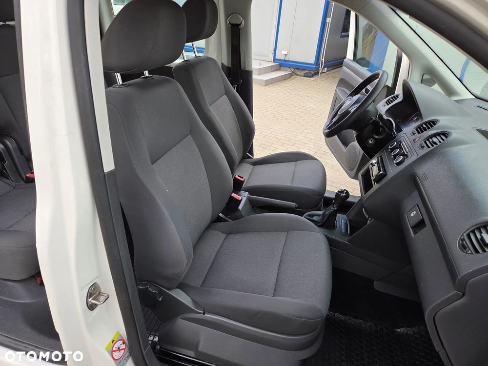 Volkswagen Caddy Comfortline - 19
