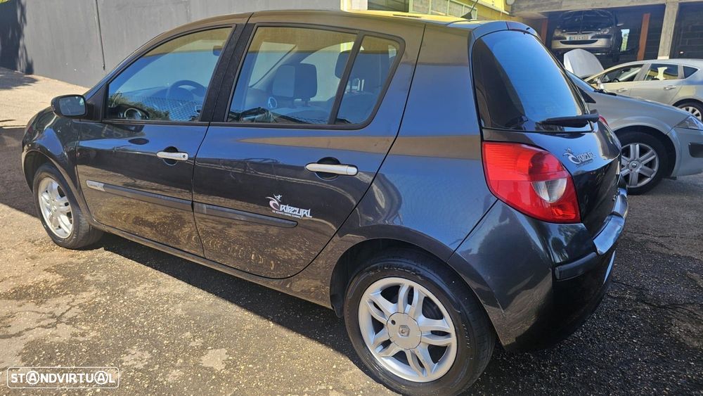 Renault Clio 1.2 16V Rip Curl II - 2