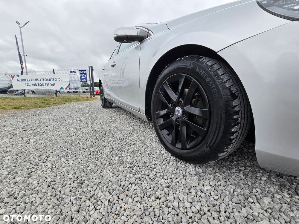 Volvo V40 D2 Kinetic - 15