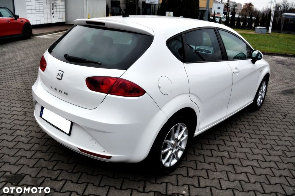 Seat Leon 1.9 TDI DPF DSG Style - 4