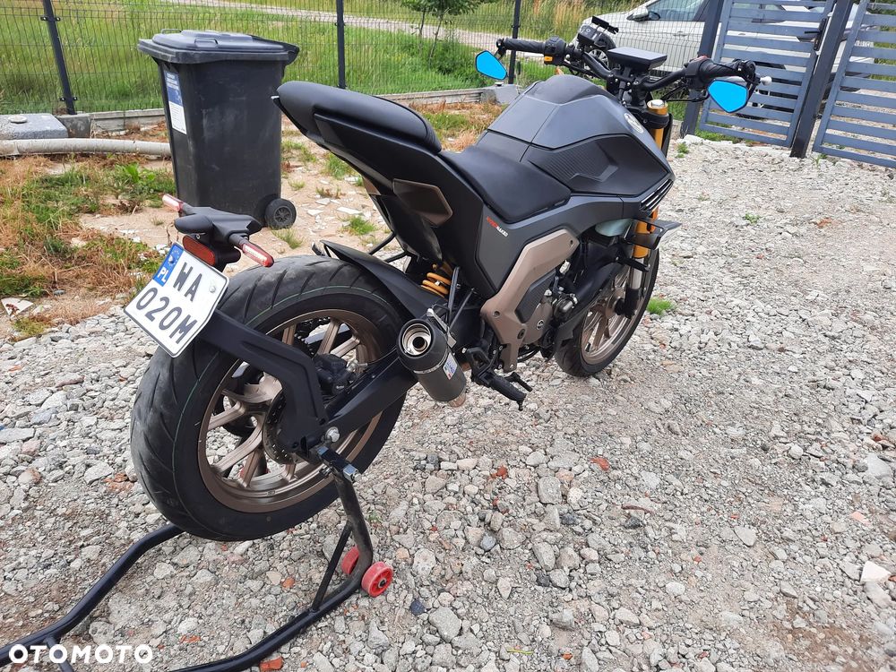 Aprilia Tuono - 8