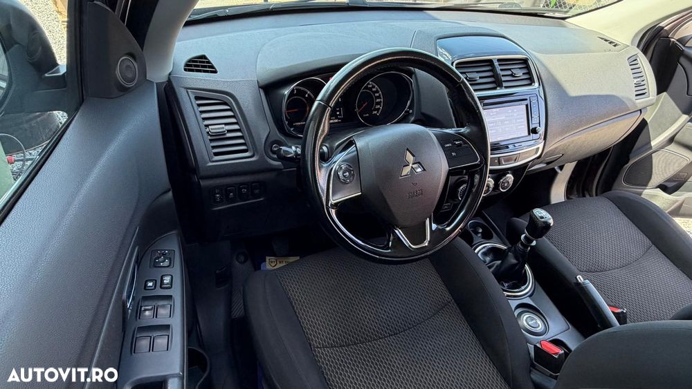 Mitsubishi ASX - 9