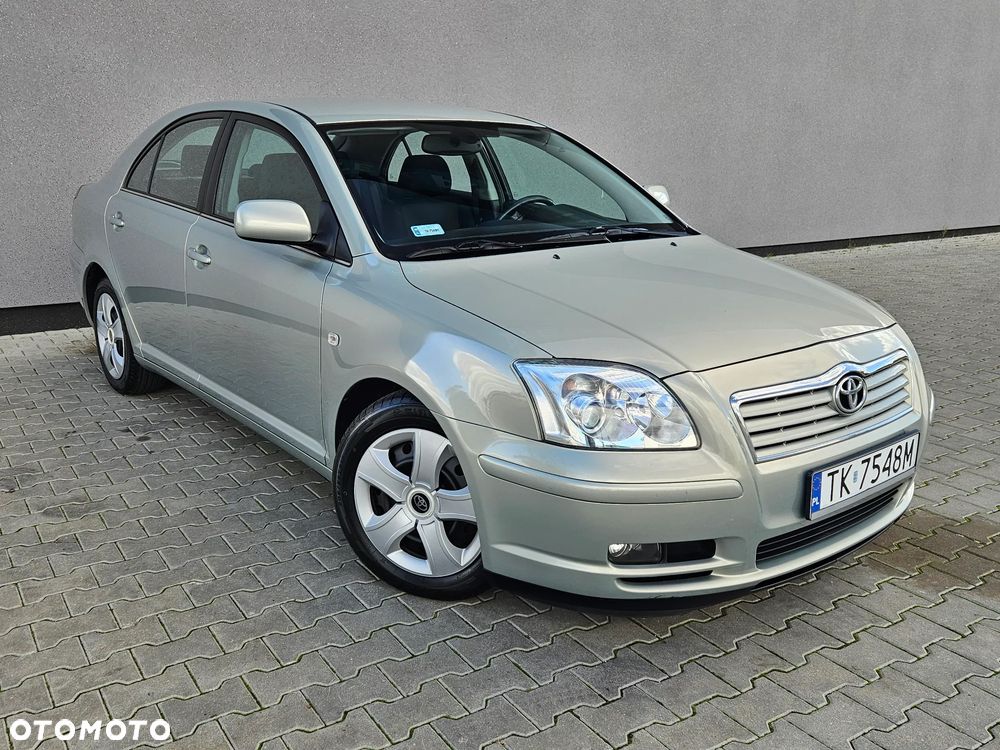 Toyota Avensis - 12
