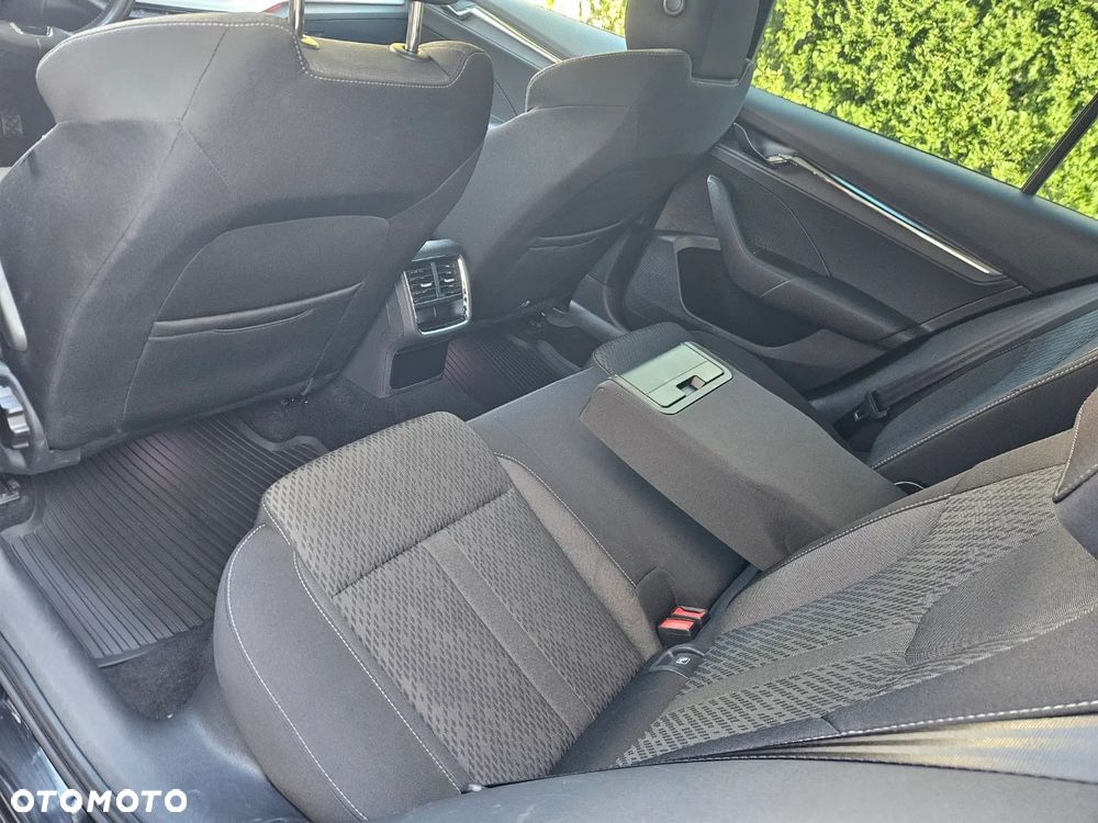 Skoda Octavia 2.0 TDI Style DSG - 20