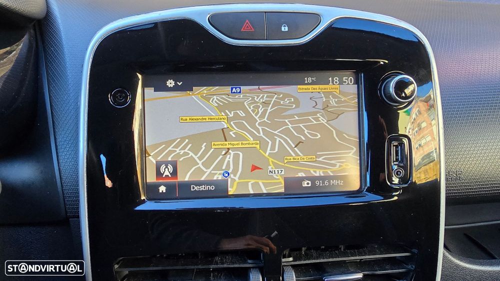 Renault Clio Sport Tourer 1.5 dCi Limited - 19