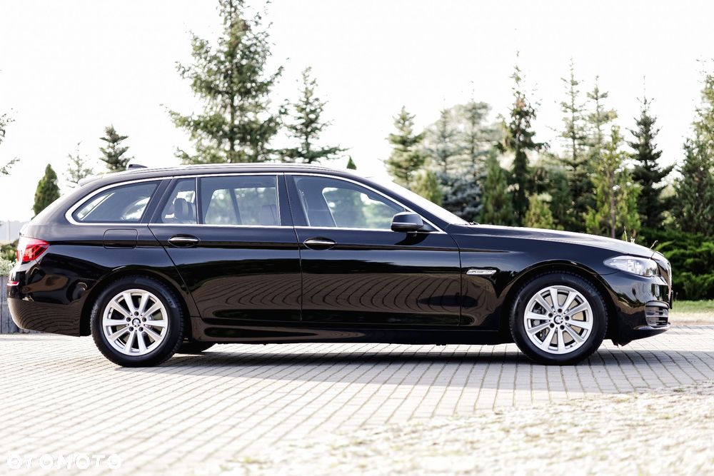 BMW Seria 5 530d xDrive - 13
