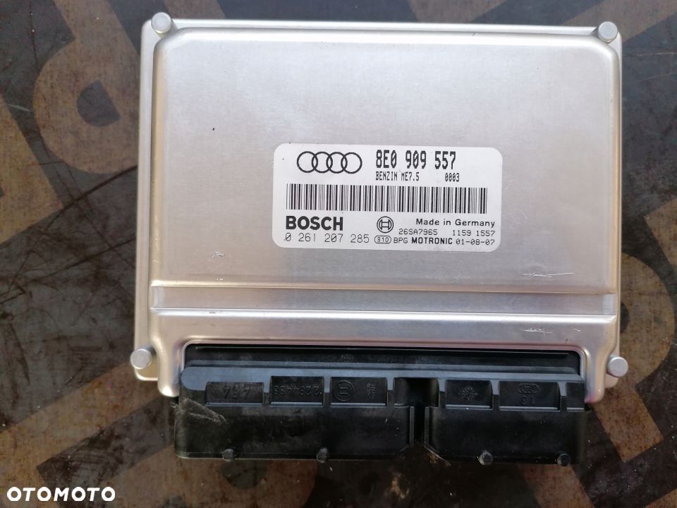 Sterownik Komputer ECU Silnika Audi VW 2.0 ALT 8E0909557 - 1