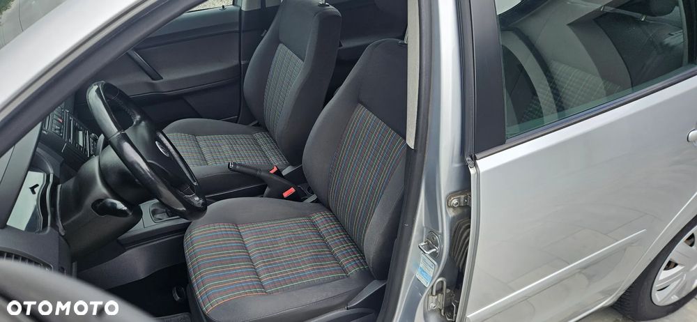 Volkswagen Polo 1.4 16V Sportline - 7
