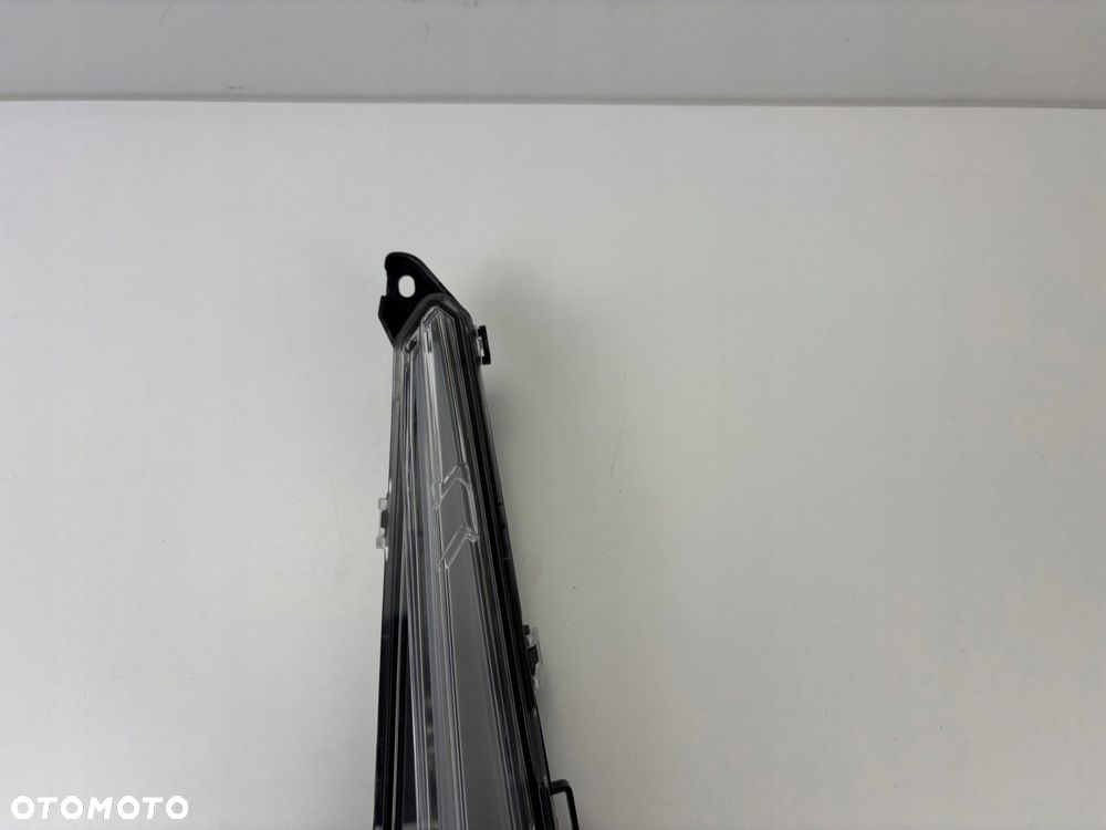 Lampa LED Prawy przód Can-Am Maverick R 2024- Oryginał - 2