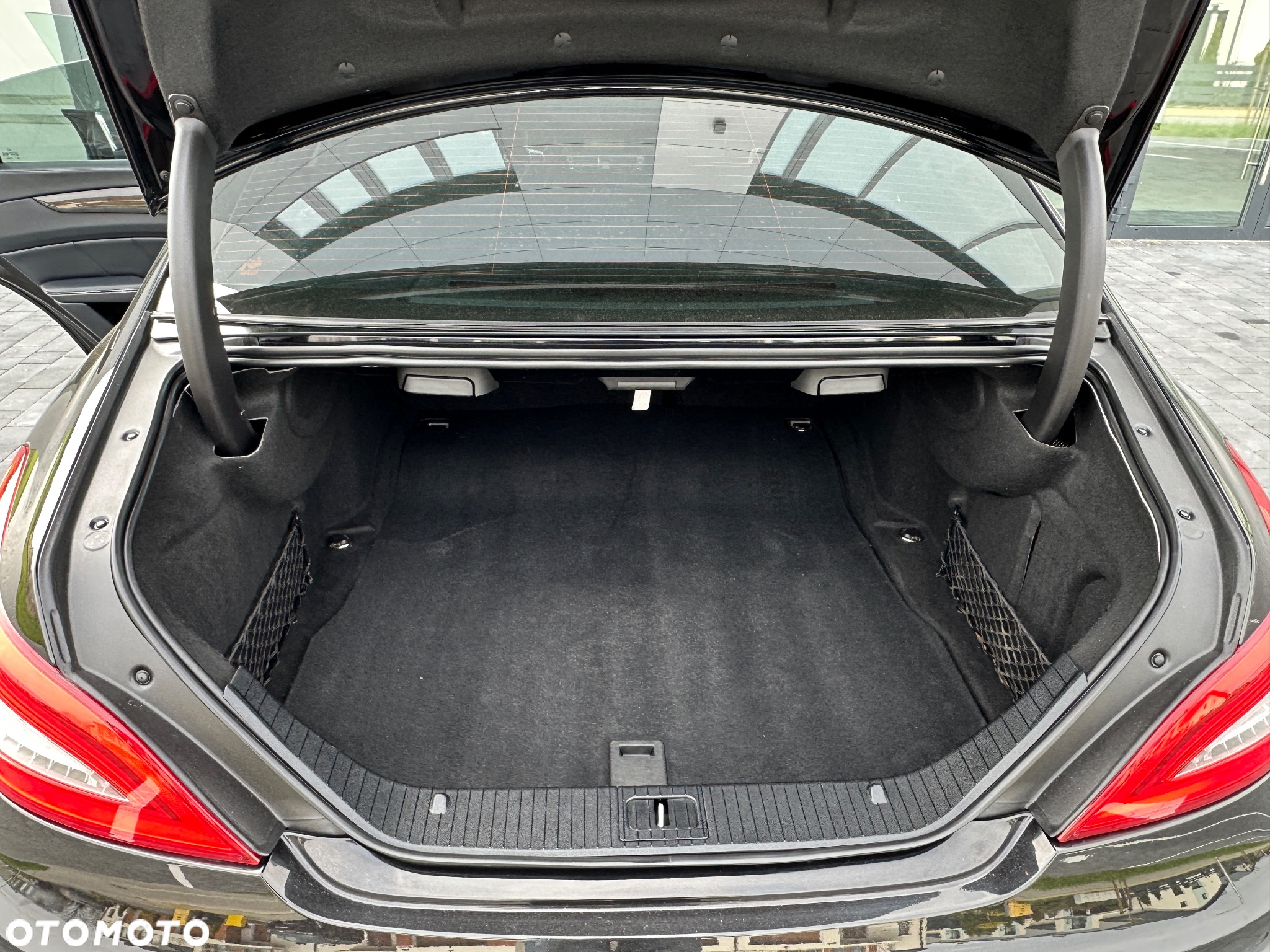 Mercedes-Benz CLS 350 CDI 4-Matic BlueEff - 35