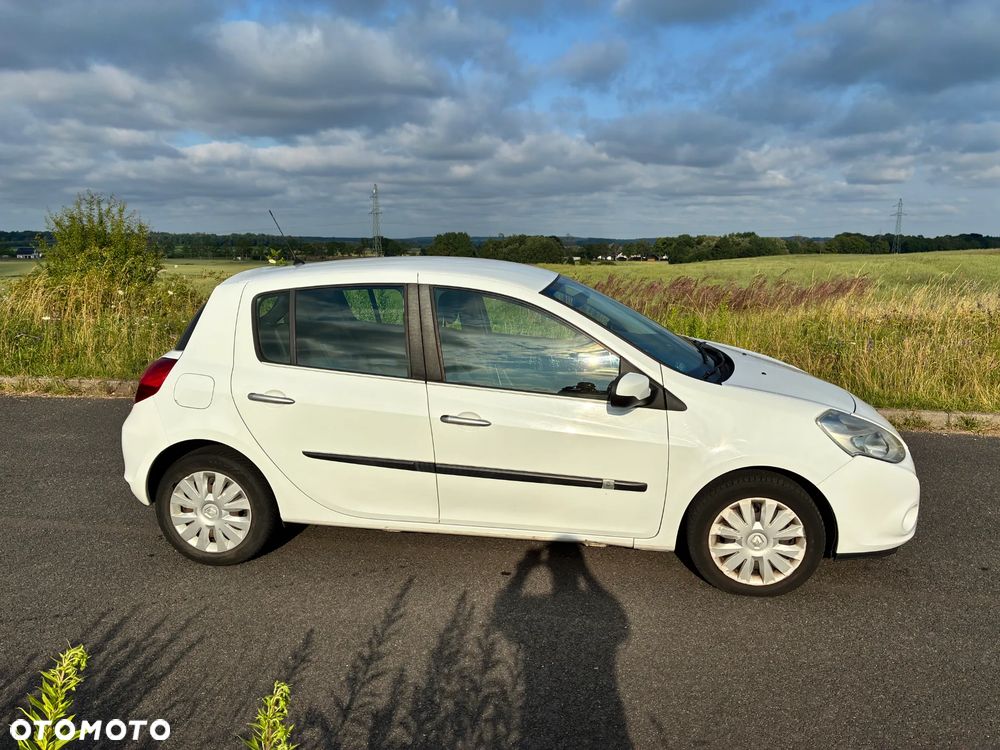 Renault Clio 1.5 dCi All Inclusive - 11