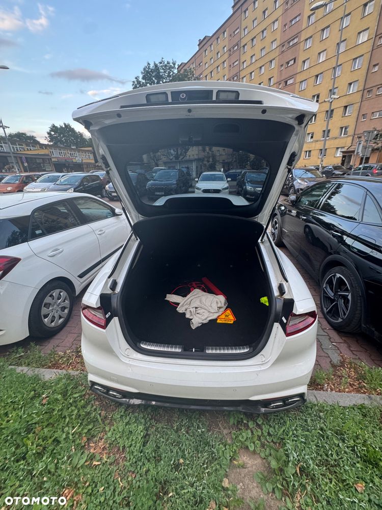Kia Stinger 2.0 T-GDI L - 24