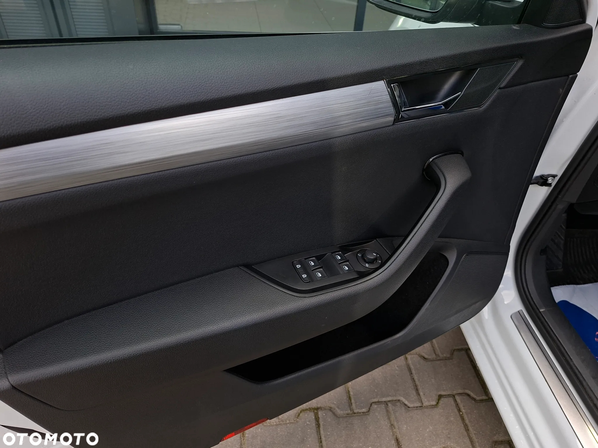 Skoda Superb 2.0 TDI SCR Ambition DSG - 11