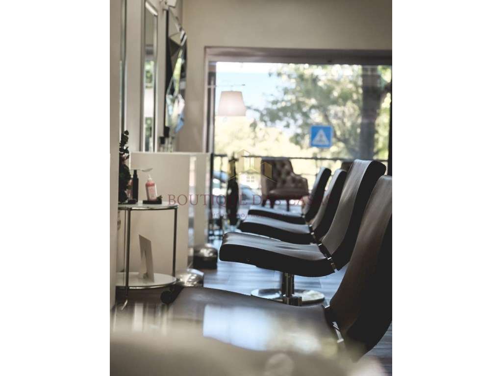 Loja com 155m2 e Garagem - Coimbrões - Grande imagem: 5/23