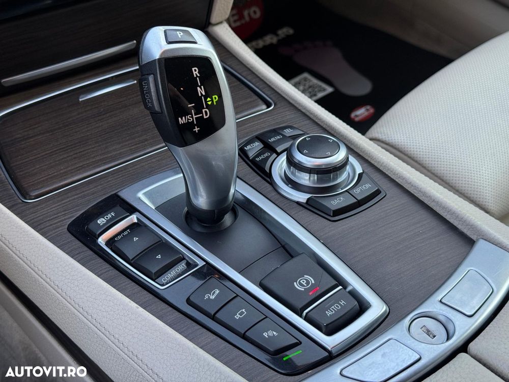 BMW Seria 7 740d xDrive - 30