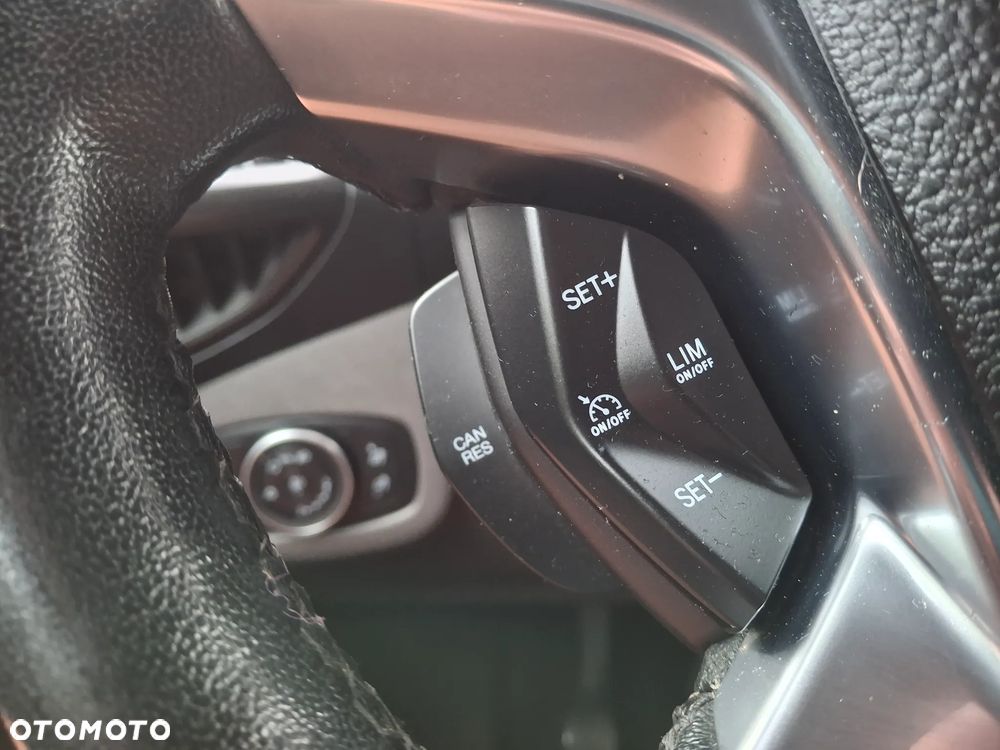 Ford Tourneo Connect 1.5 EcoBlue Trend - 28