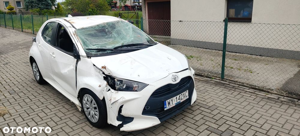 Toyota Yaris 1.0 Active - 2