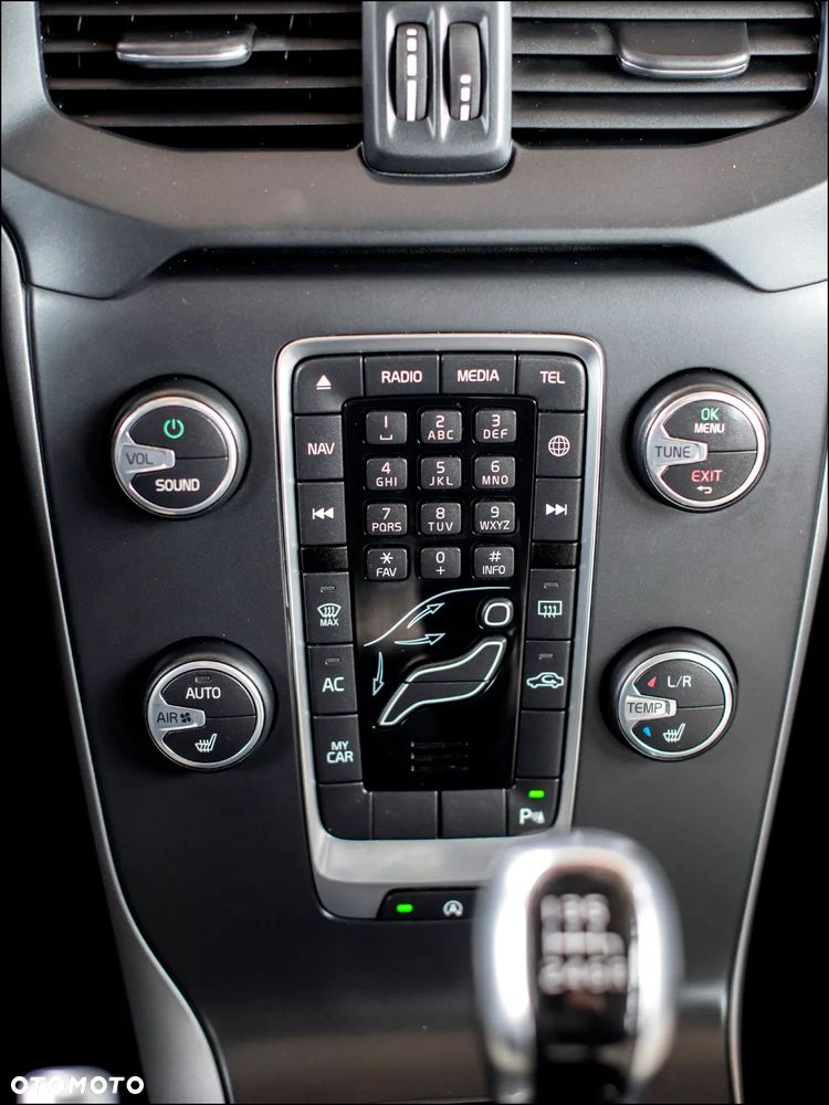 Volvo V40 - 21