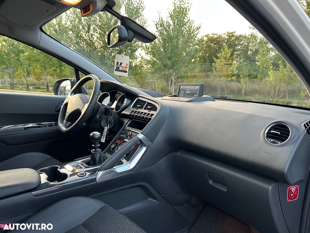 Peugeot 3008 PureTech 130 Stop & Start Allure - 12