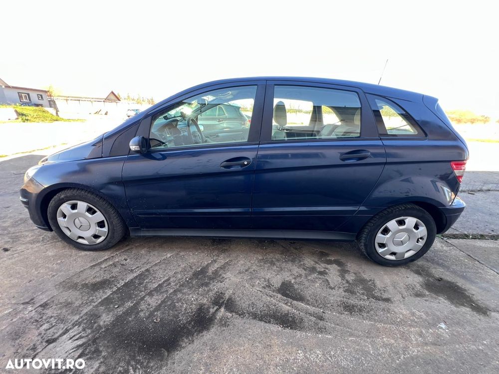 Mercedes-Benz B 180 - 7