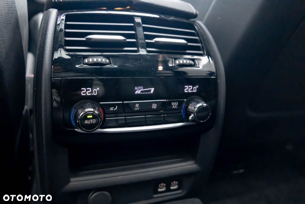 BMW Seria 5 540d xDrive M Sport Edition - 37