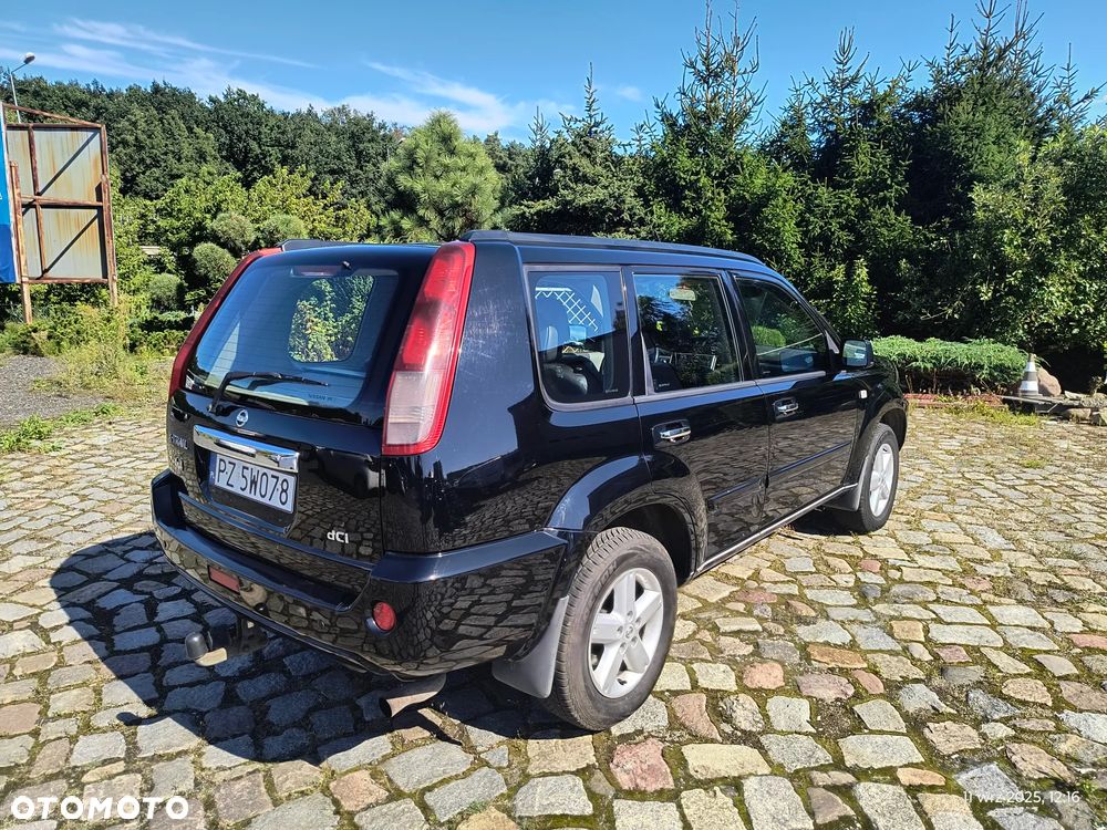 Nissan X-Trail 2.2 dCi Sport - 4