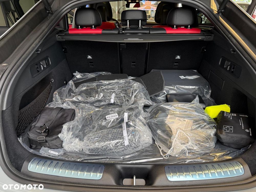 Mercedes-Benz GLC 300 de 4Matic 9G-TRONIC AMG Line Advanced - 24